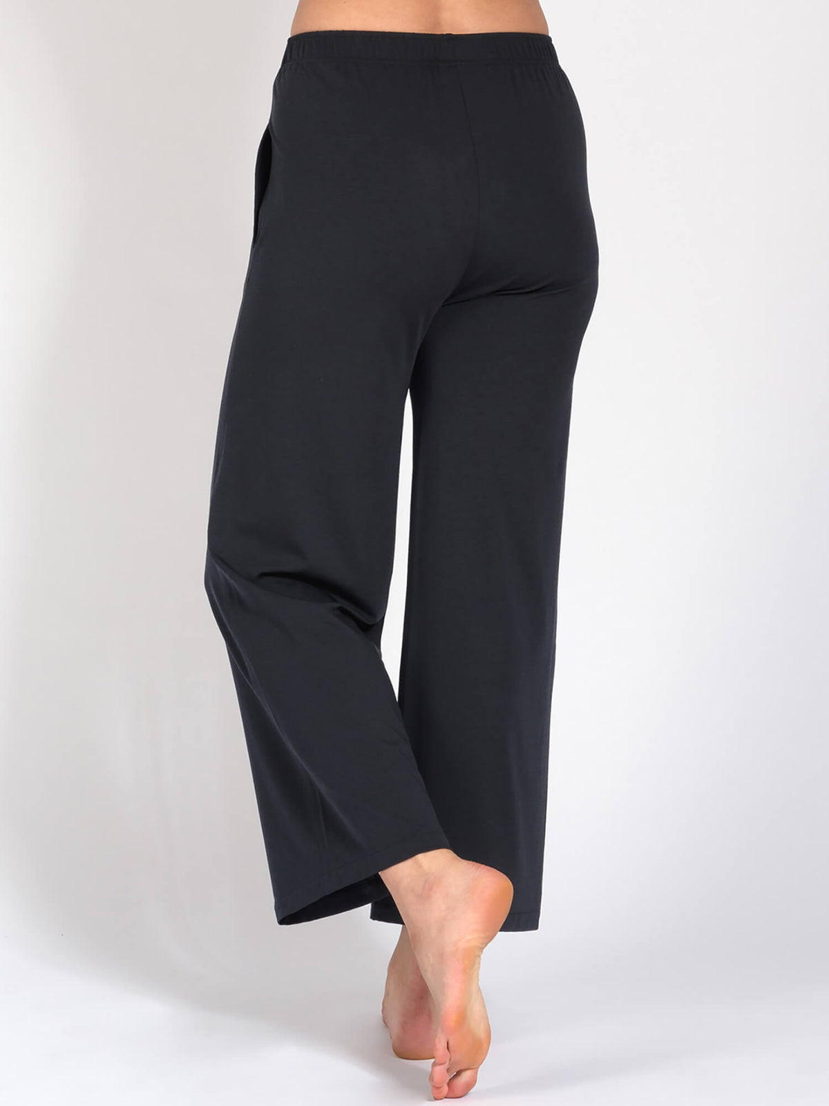 Yogahose Naomi - Black, aus Naturmaterial