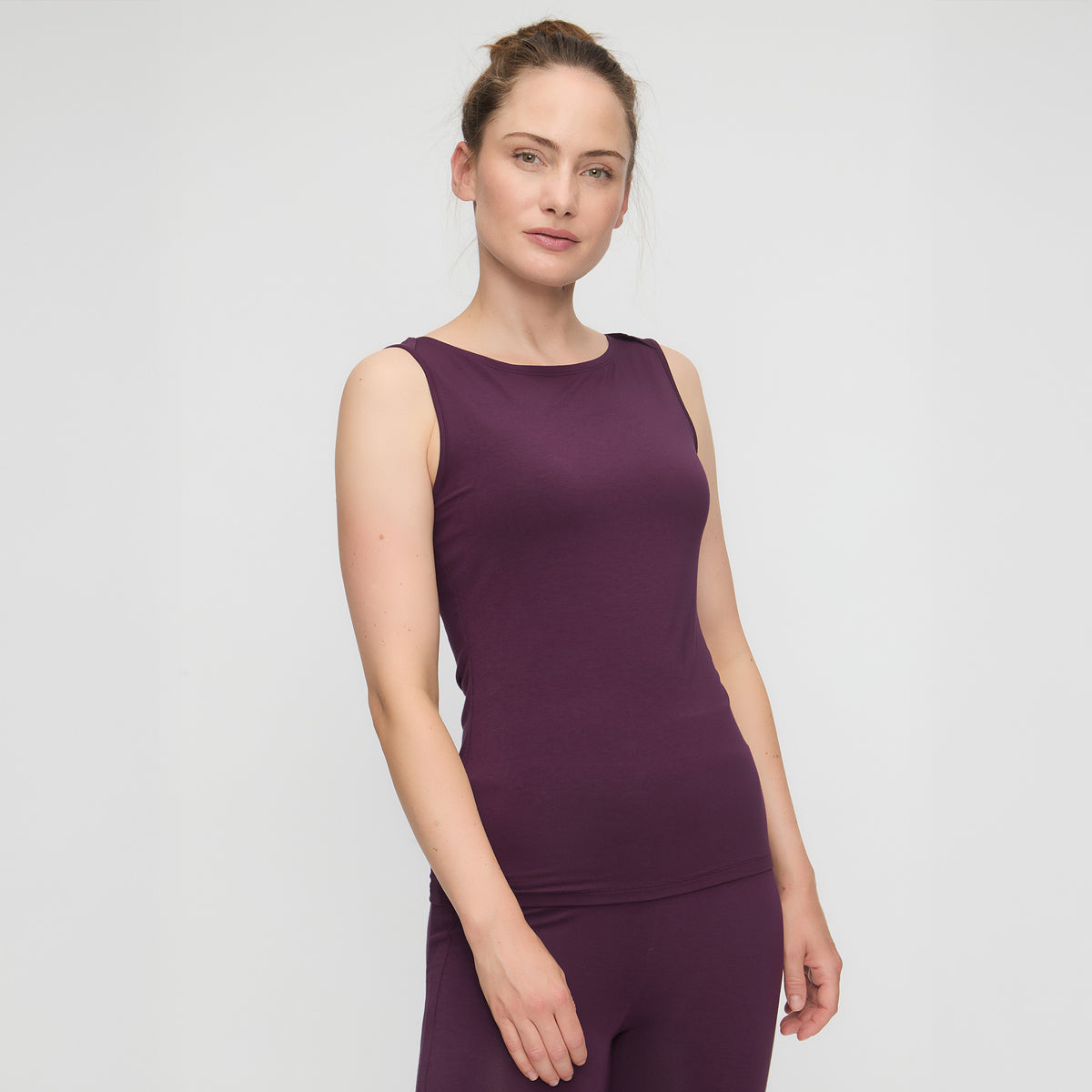 Yoga-Tank-Top Boatneck - dark plum
