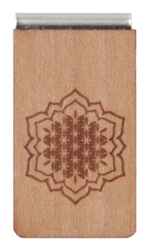 Lesezeichen aus Holz mit Gravur