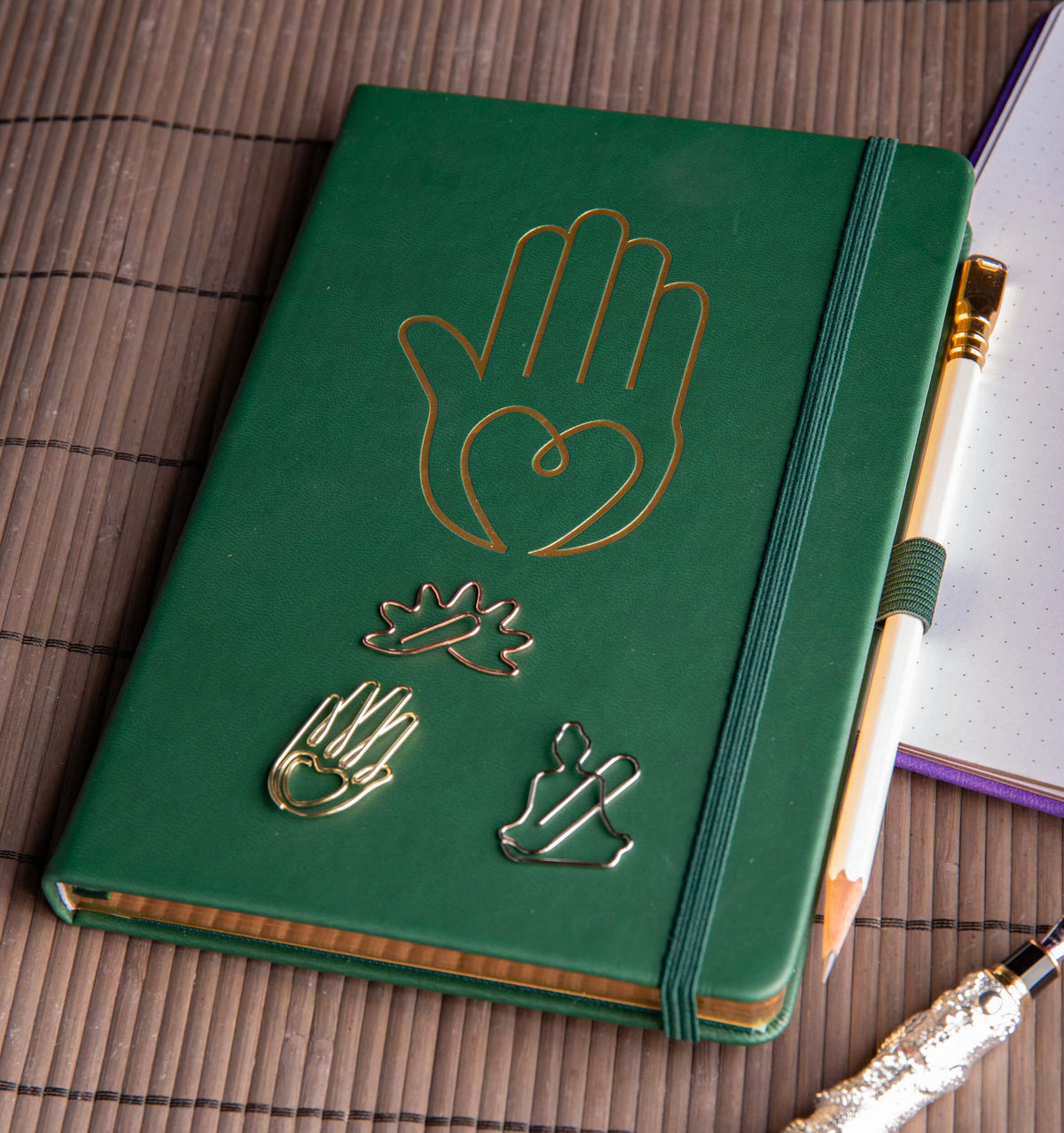 Yoga Notizbuch A5 - Hand grün