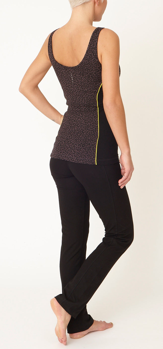 Yoga-Tank-Top mit Bra - leopard