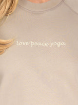 Sweater Bella - Taupe mit Love Peace Yoga